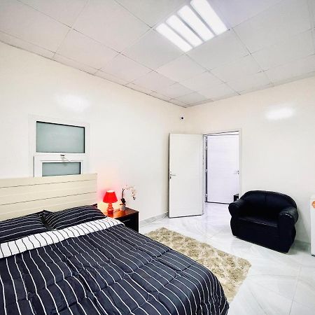 Private 2Bedroom Villa With T&B And Kitchenette Near Abu Dhabi International Airport Екстериор снимка