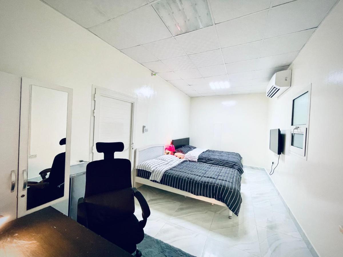 Private 2Bedroom Villa With T&B And Kitchenette Near Abu Dhabi International Airport Екстериор снимка